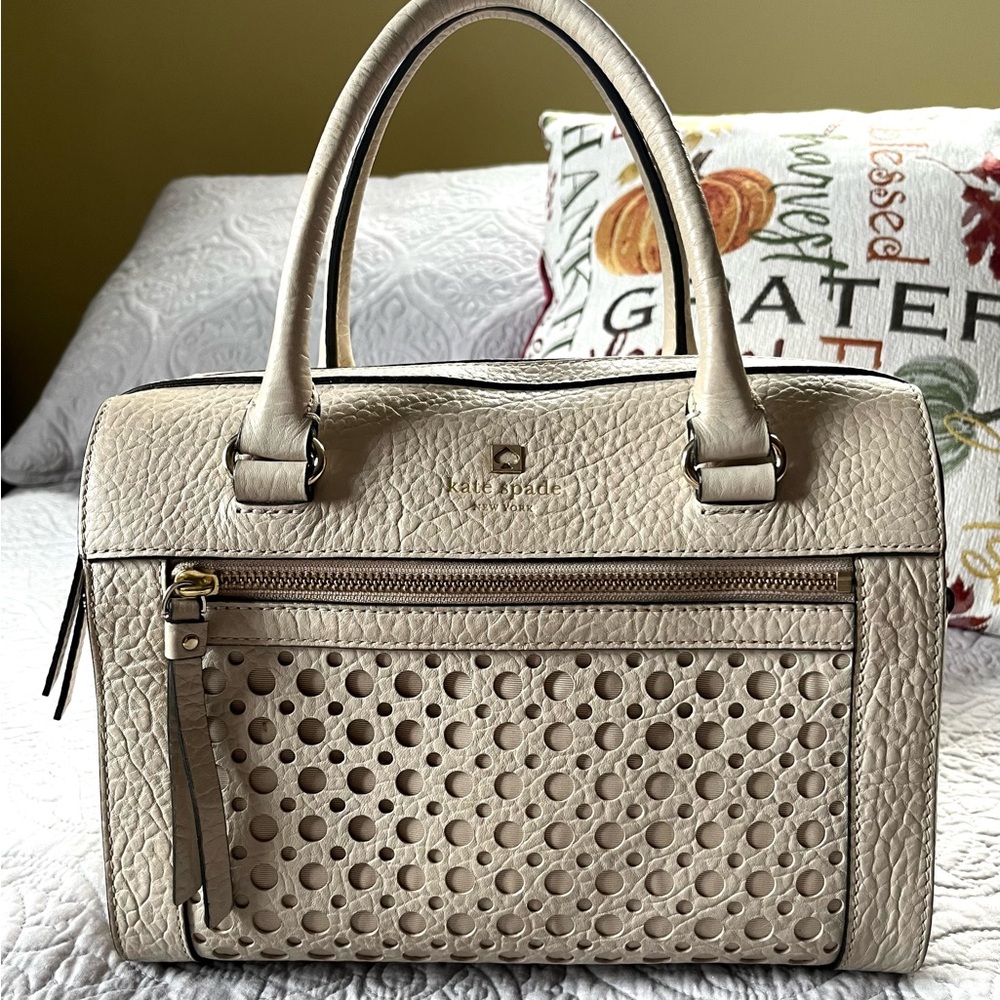 Kate Spade Leather Perri Lane Bubble Delaney Satchel in Bone Color-Like New
